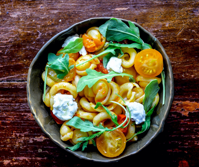 Cherry Tomato Pasta with Red Pepper Chili Pesto & Goats Cheese